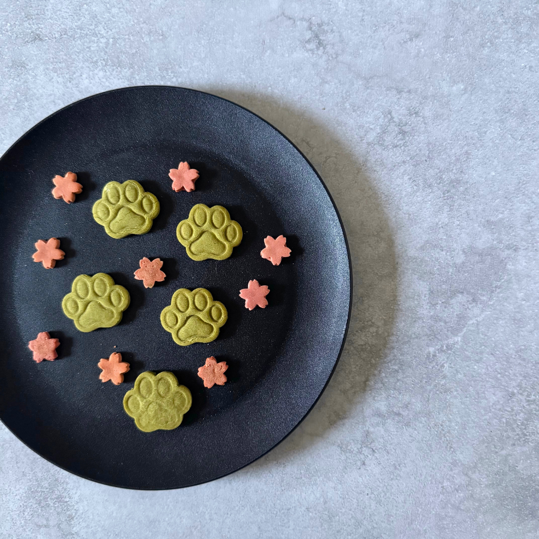 米粉の肉球クッキー  犬の無添加おやつ