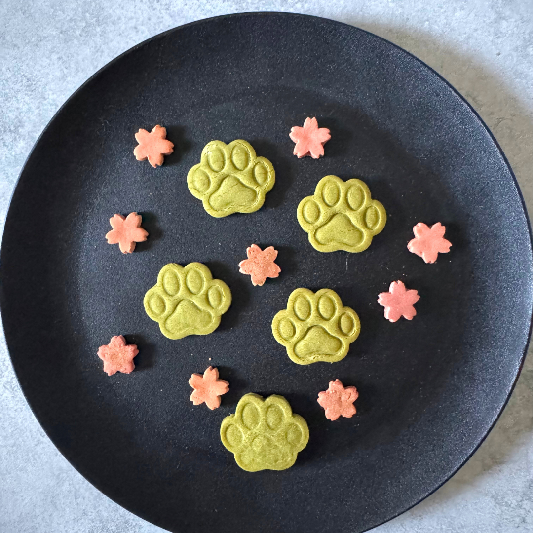 米粉の肉球クッキー  犬の無添加おやつ